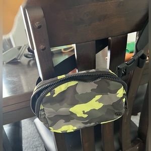 Lululemon bum bag